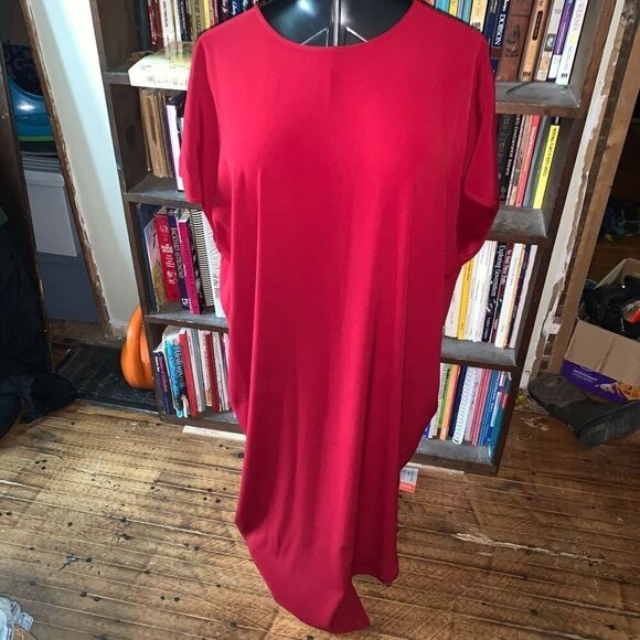 Universal Standard red handkerchief hem L/22-24 short sleeve dress - Picture 2 of 5